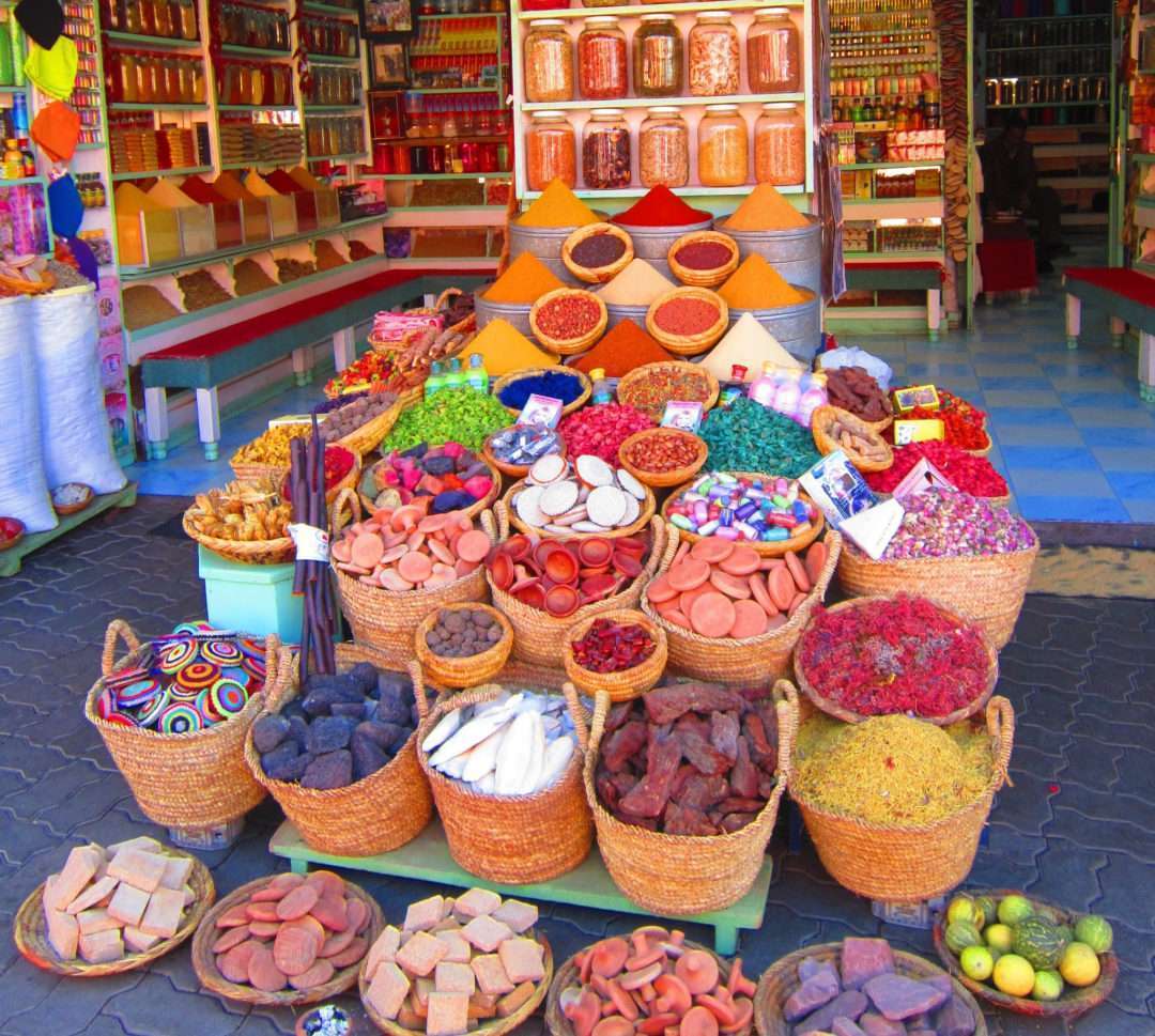 Historical & Shopping Full-day Tour