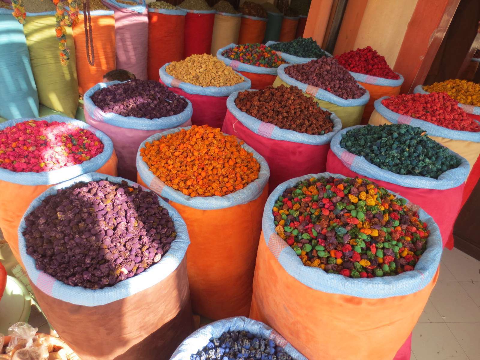 Historical & Shopping Full-day Tour